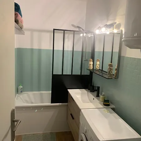 Apartment Bords De *